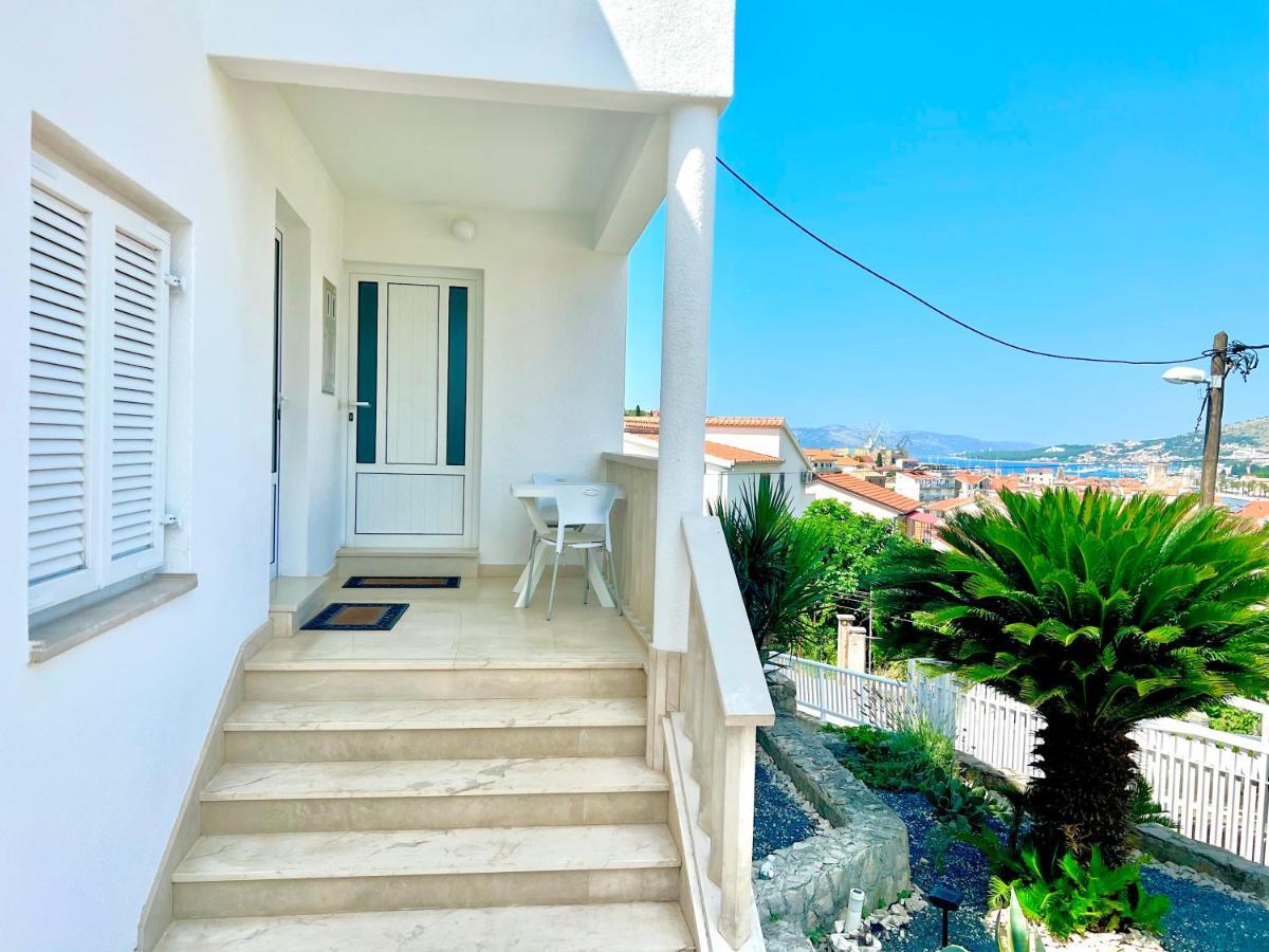 Apartments Mdk Kate Trogir Exterior photo
