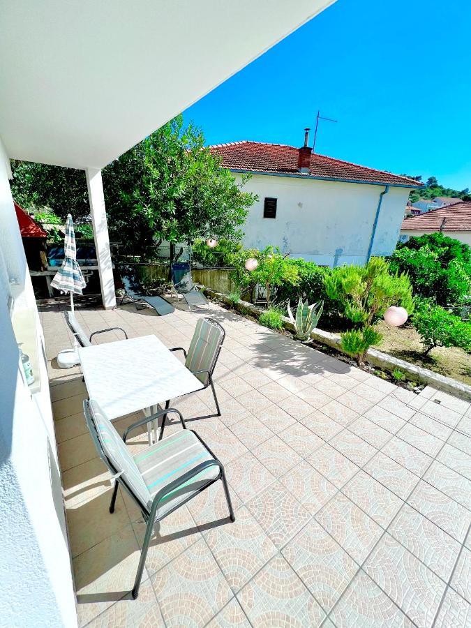 Apartments Mdk Kate Trogir Exterior photo
